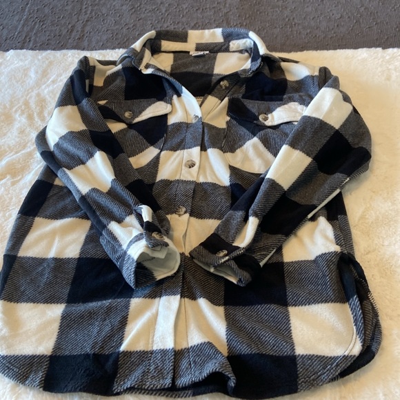 Women’s Rue 21 Flannel - Picture 3 of 4